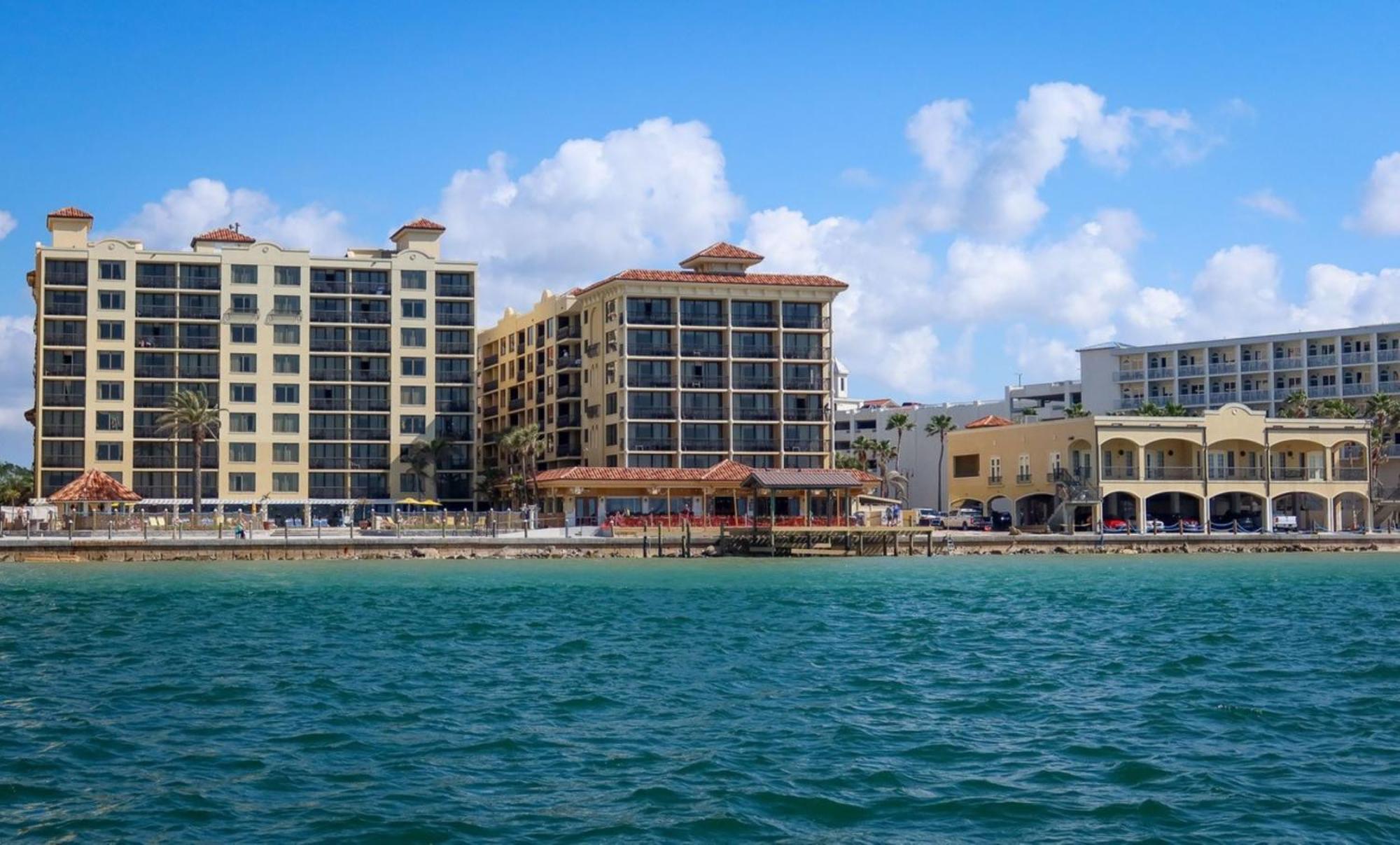Holiday Inn & Suites Clearwater Beach By Ihg Exteriör bild